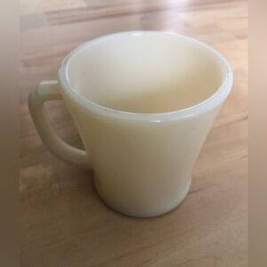 Vintage FIRE KING  Oven Ware  MUG CUP  with D Handle; Flat Bottom
